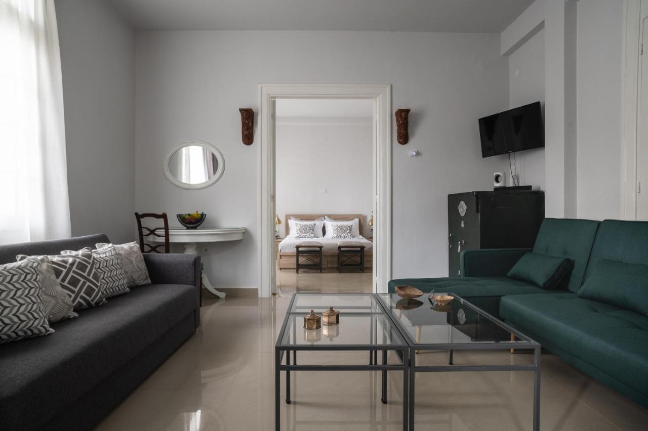 Polytimon, An Athenian Neoclassical Apartment Exterior foto