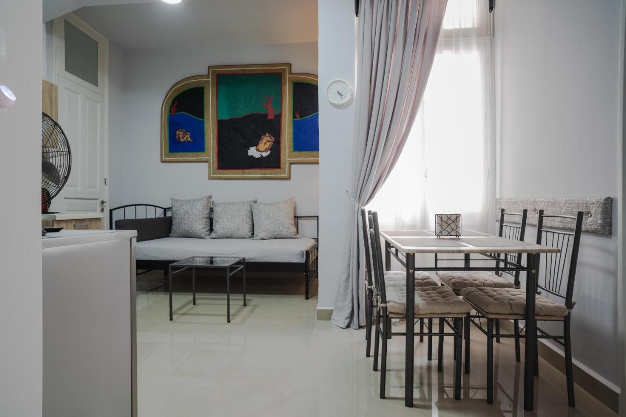 Polytimon, An Athenian Neoclassical Apartment Exterior foto